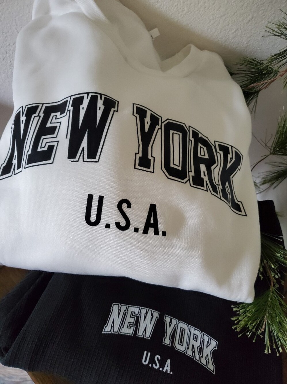 New York USA Sweatshirt Hoodie Fleece Lined Textured Pants Joggers Set NWOT